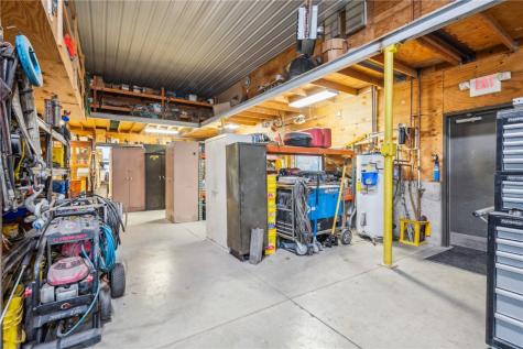 6205 11th Street SW Cedar Rapids IA 52404
