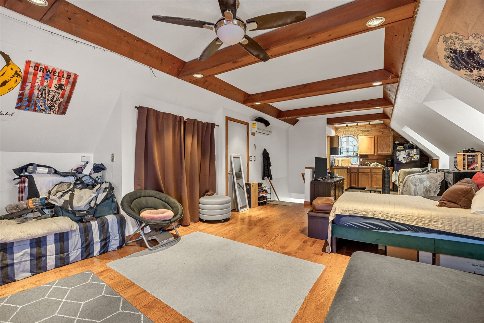 13 S Linn Street Iowa City IA 52240