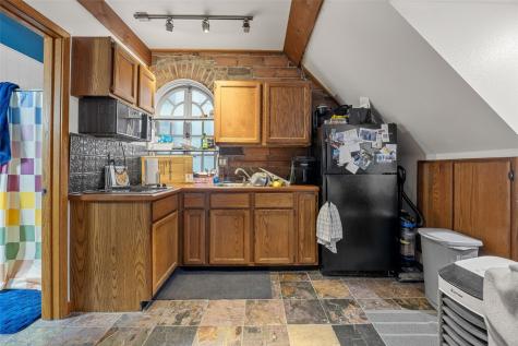 13 S Linn Street Iowa City IA 52240
