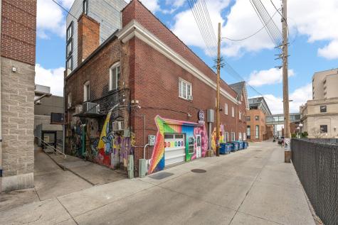 13 S Linn Street Iowa City IA 52240