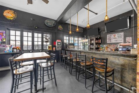 13 S Linn Street Iowa City IA 52240