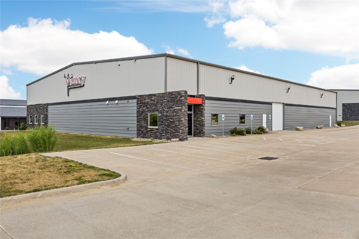6200 N. Gateway Drive Marion IA 52302