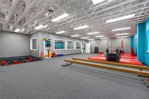 6200 N. Gateway Drive Marion IA 52302