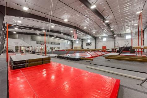 6200 N. Gateway Drive Marion IA 52302