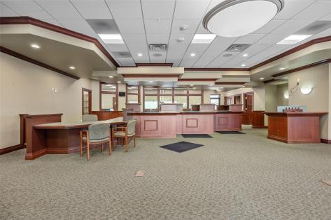 3414 Mount Vernon Road SE Cedar Rapids IA 52403