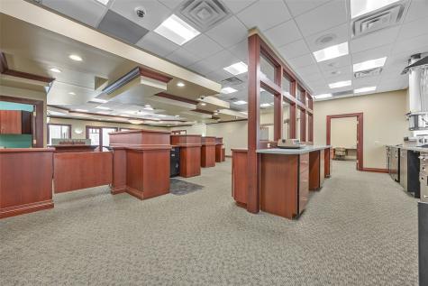 3414 Mount Vernon Road SE Cedar Rapids IA 52403