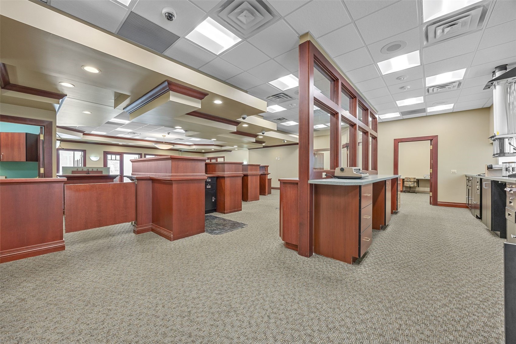 3414 Mount Vernon Road SE Cedar Rapids IA 52403