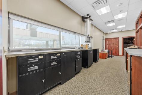 3414 Mount Vernon Road SE Cedar Rapids IA 52403