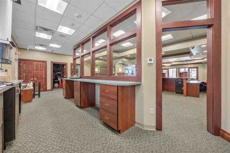 3414 Mount Vernon Road SE Cedar Rapids IA 52403