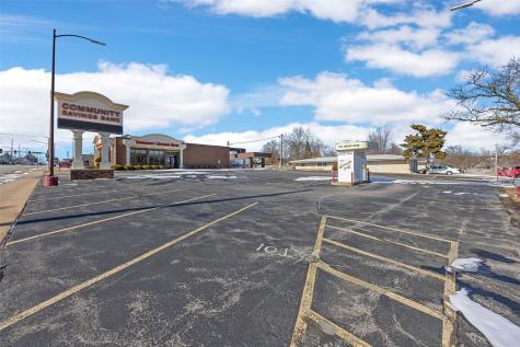 3414 Mount Vernon Road SE Cedar Rapids IA 52403
