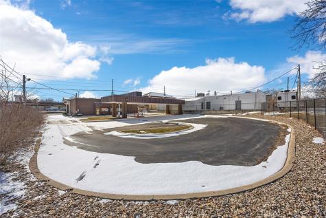 3414 Mount Vernon Road SE Cedar Rapids IA 52403