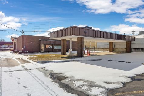 3414 Mount Vernon Road SE Cedar Rapids IA 52403