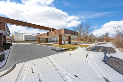 3414 Mount Vernon Road SE Cedar Rapids IA 52403