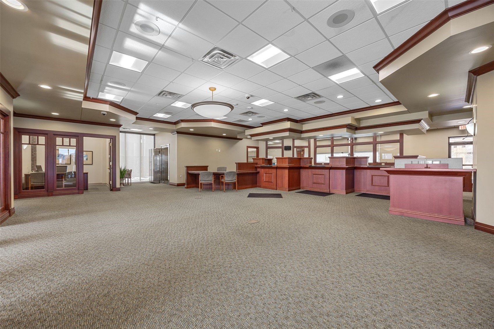 3414 Mount Vernon Road SE Cedar Rapids IA 52403
