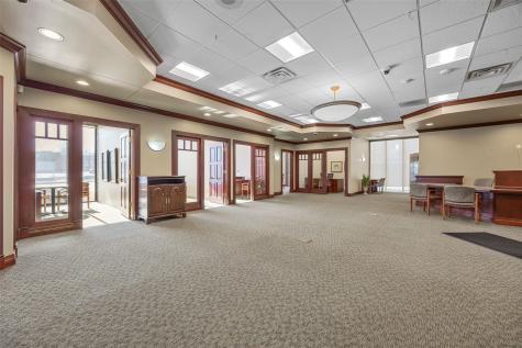 3414 Mount Vernon Road SE Cedar Rapids IA 52403