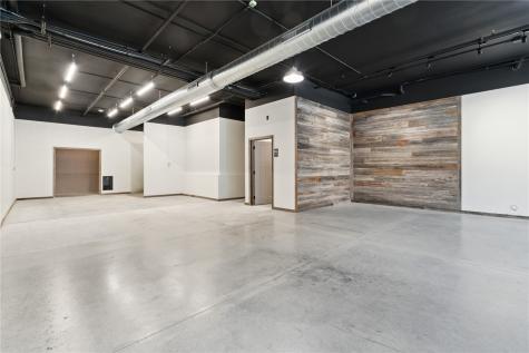 120 W Main Street Solon IA 52333