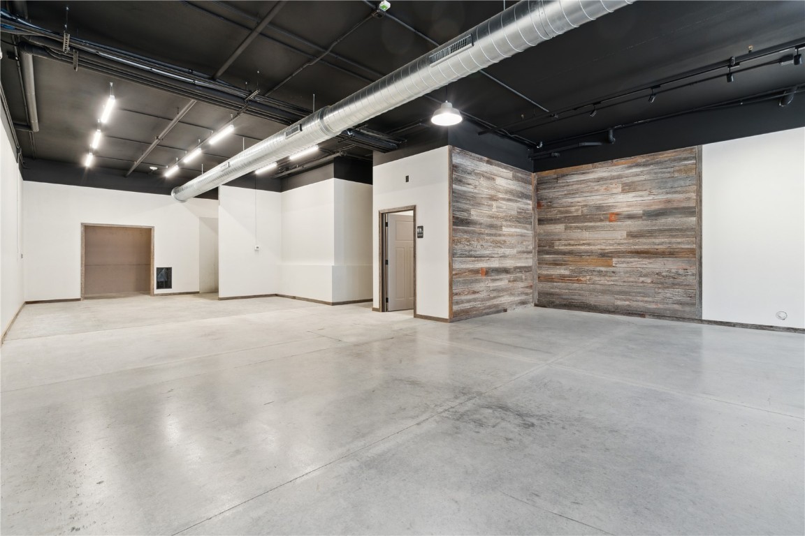 120 W Main Street Solon IA 52333