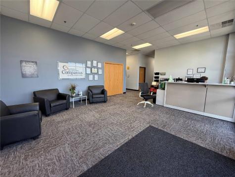 5005 Bowling Street SW Cedar Rapids IA 52404