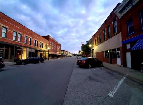 117 S Main Street Elkader IA 52043