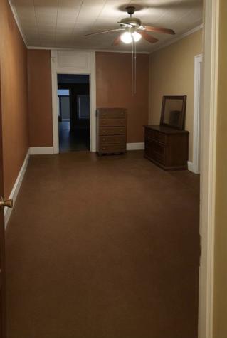 117 S Main Street Elkader IA 52043