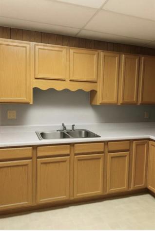117 S Main Street Elkader IA 52043