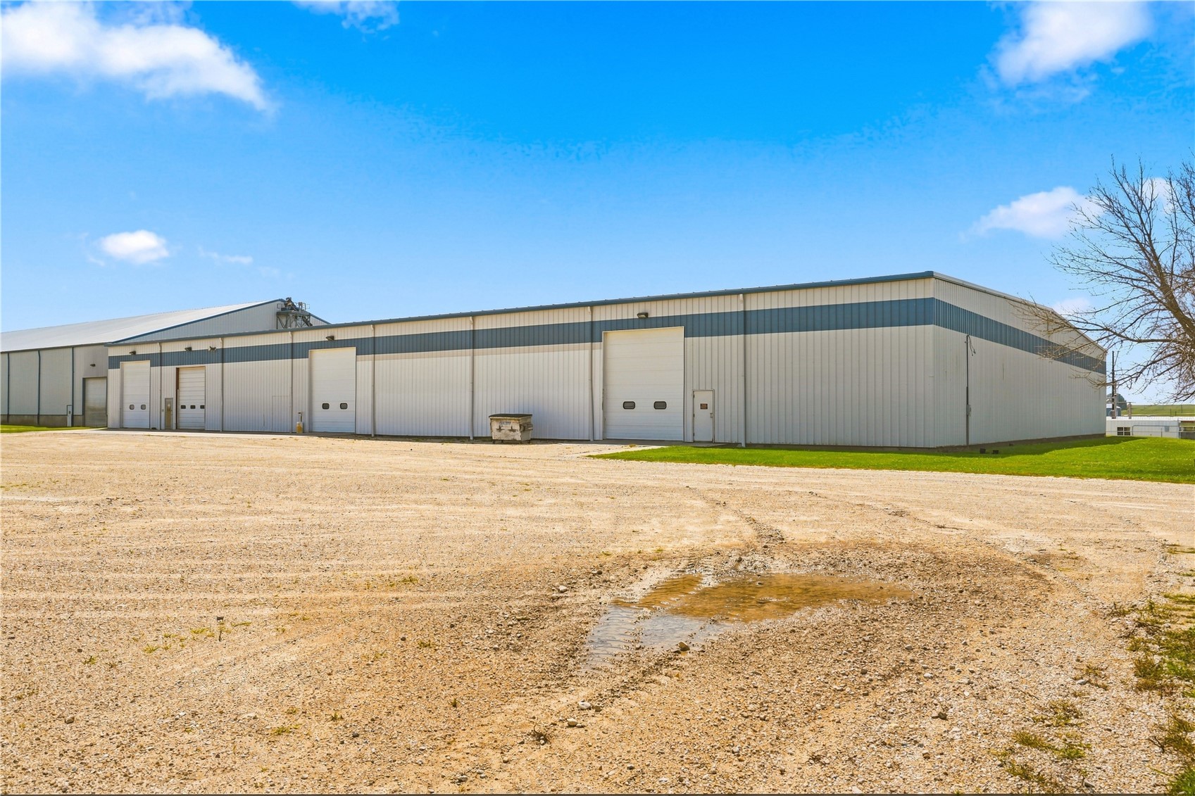 1004 Grant Street Manchester IA 52057