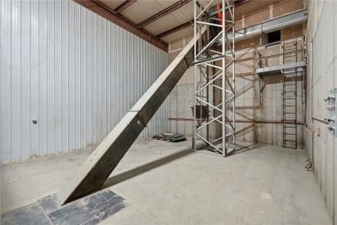 1004 Grant Street Manchester IA 52057