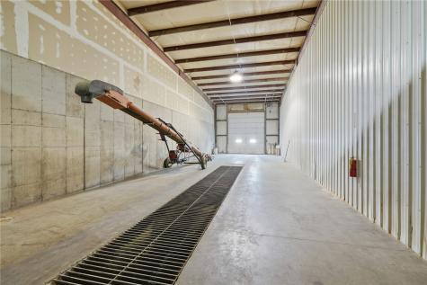 1004 Grant Street Manchester IA 52057
