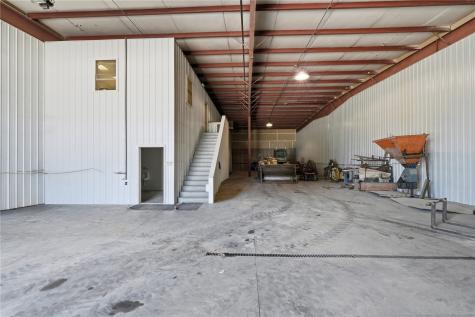 1004 Grant Street Manchester IA 52057