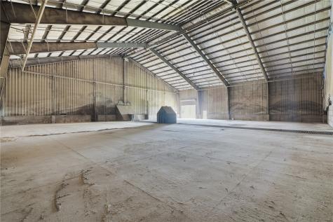 1004 Grant Street Manchester IA 52057