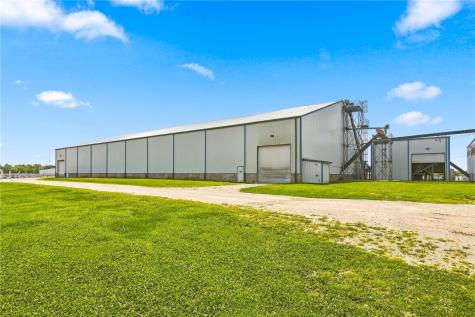 1004 Grant Street Manchester IA 52057