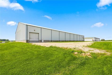 1004 Grant Street Manchester IA 52057