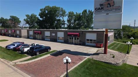 255 Classic Car Court SW Cedar Rapids IA 52404