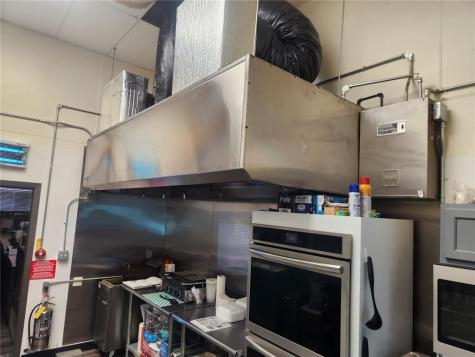 318 Locust Street NE Blairstown IA 52209