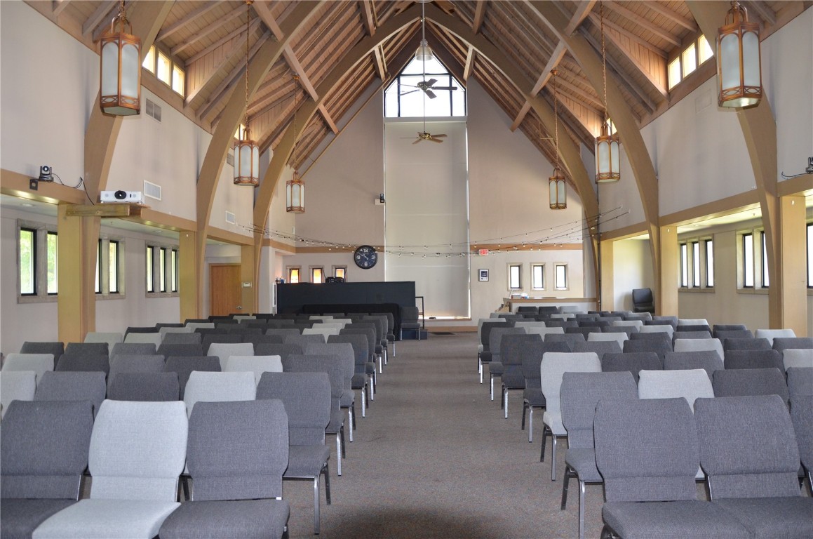 2100 1st Avenue NE Cedar Rapids IA 52402