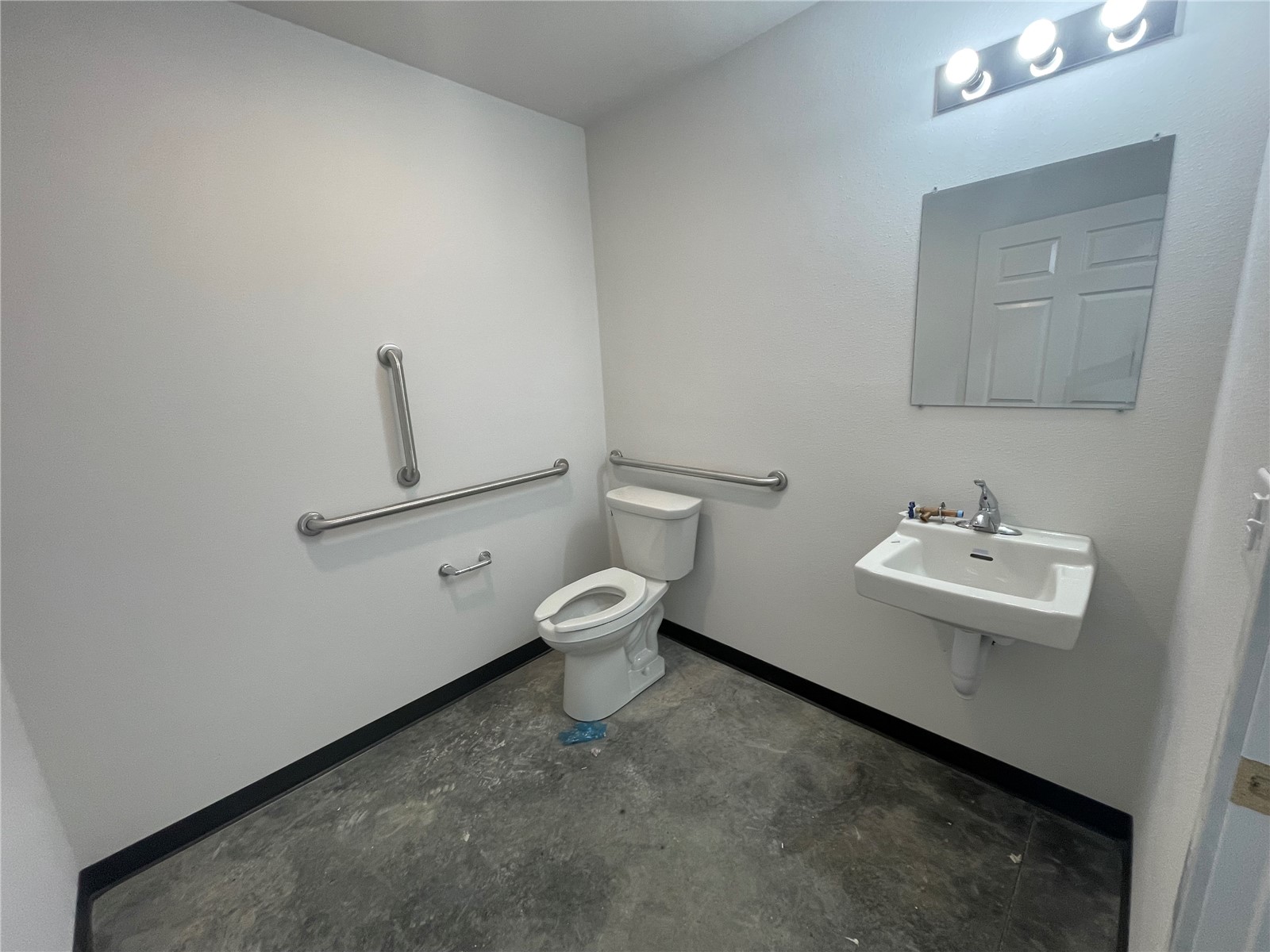 128 Greenfield Drive Tiffin IA 52340