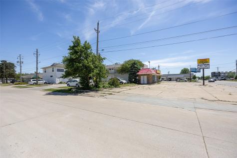 1104 S Gilbert Street Iowa City IA 52240