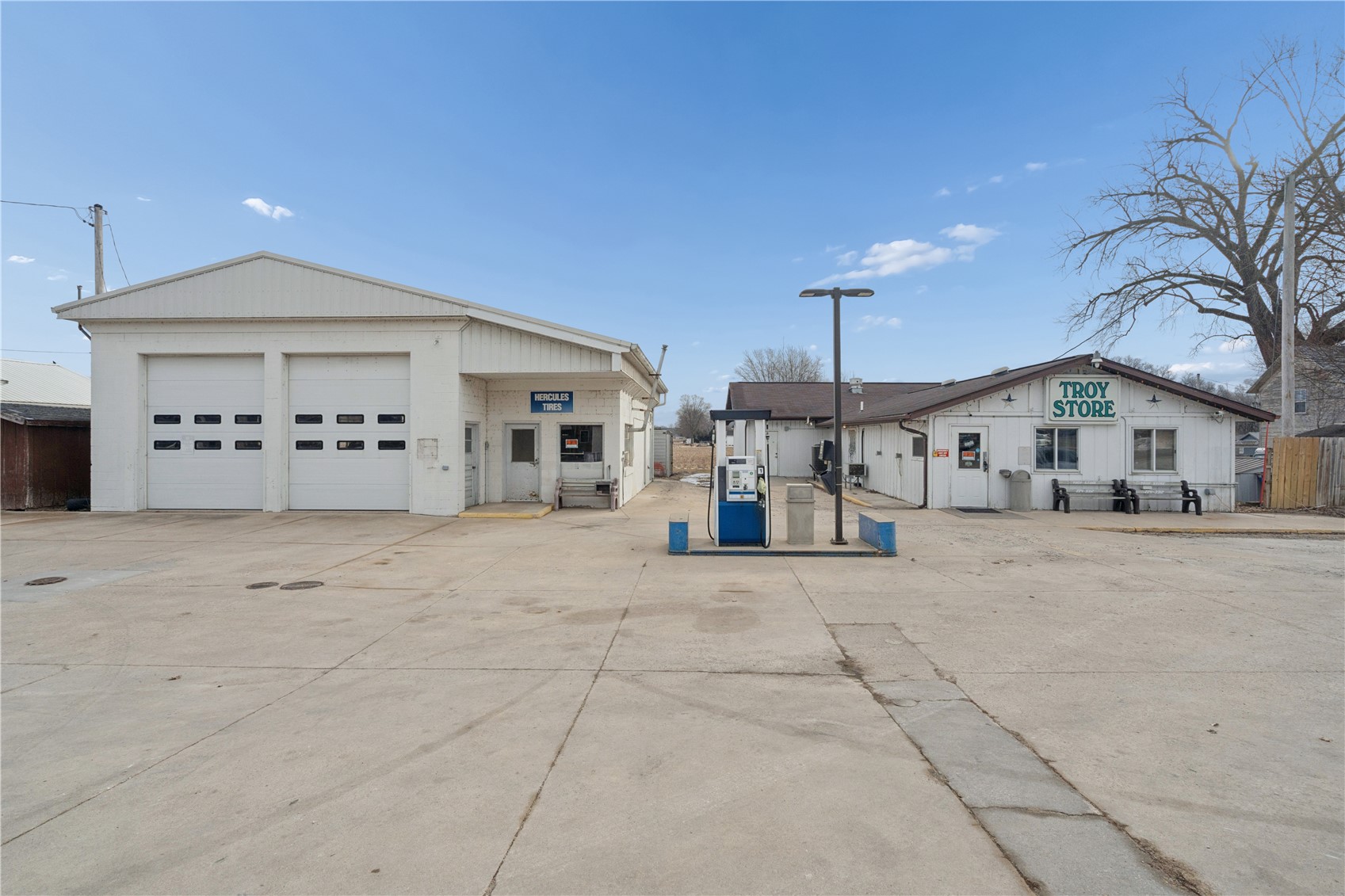 Coggon IA, 5913 Troy Mills Road