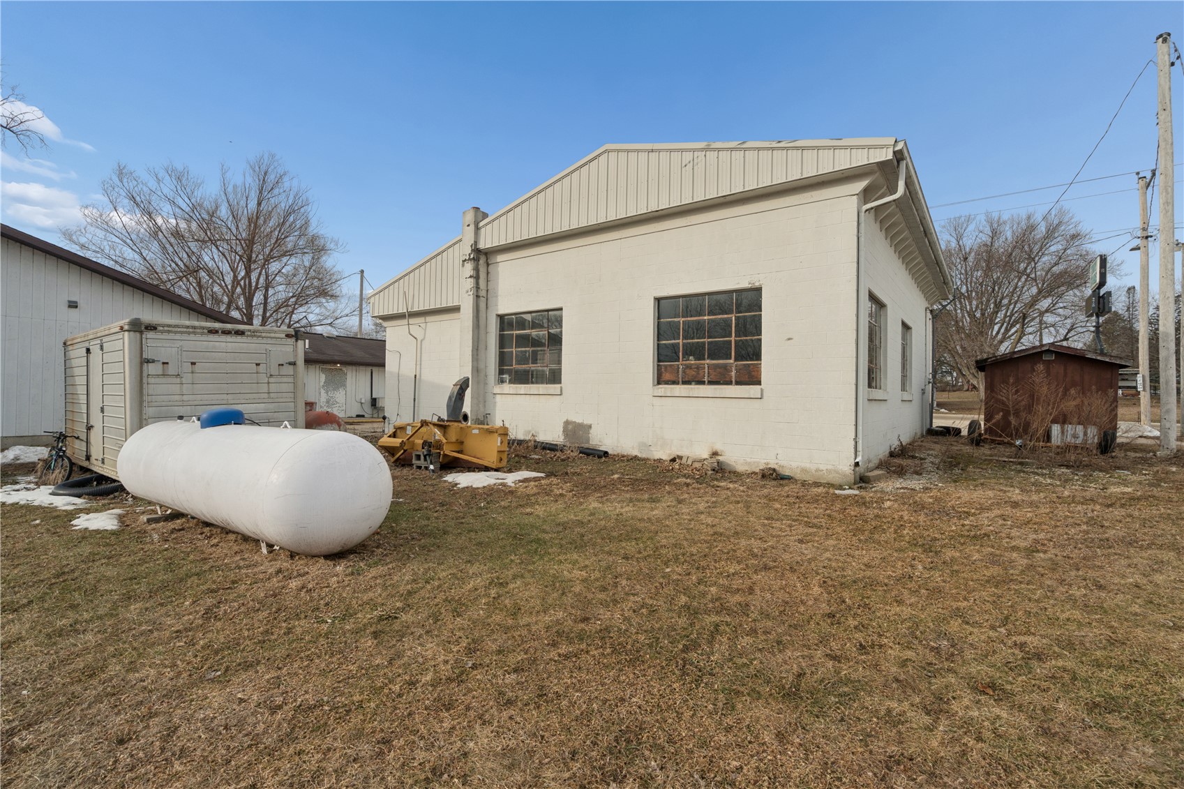 5913 Troy Mills Road Coggon IA 52218