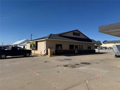 51 Cedar Street Tipton IA 52772