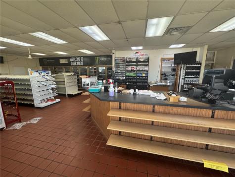 51 Cedar Street Tipton IA 52772