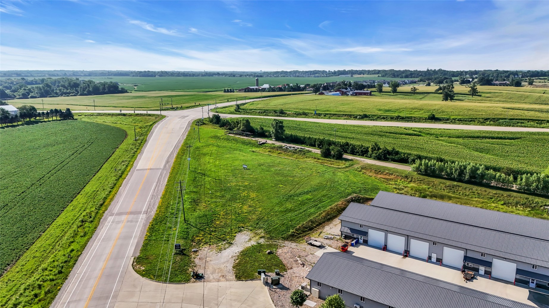 3230 N Center Point Road Robins IA 52328