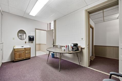 115 Walnut Street Lisbon IA 52253
