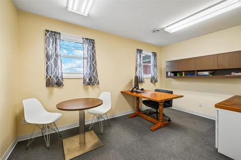 717 12th Street Belle Plaine IA 52208
