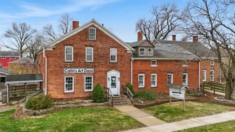 4506 220th Trail Amana IA 52203