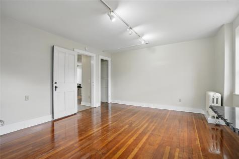 4506 220th Trail Amana IA 52203