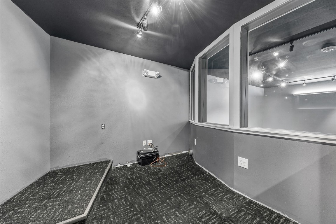 1847 E Avenue NE Cedar Rapids IA 52402