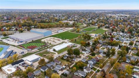 1847 E Avenue NE Cedar Rapids IA 52402
