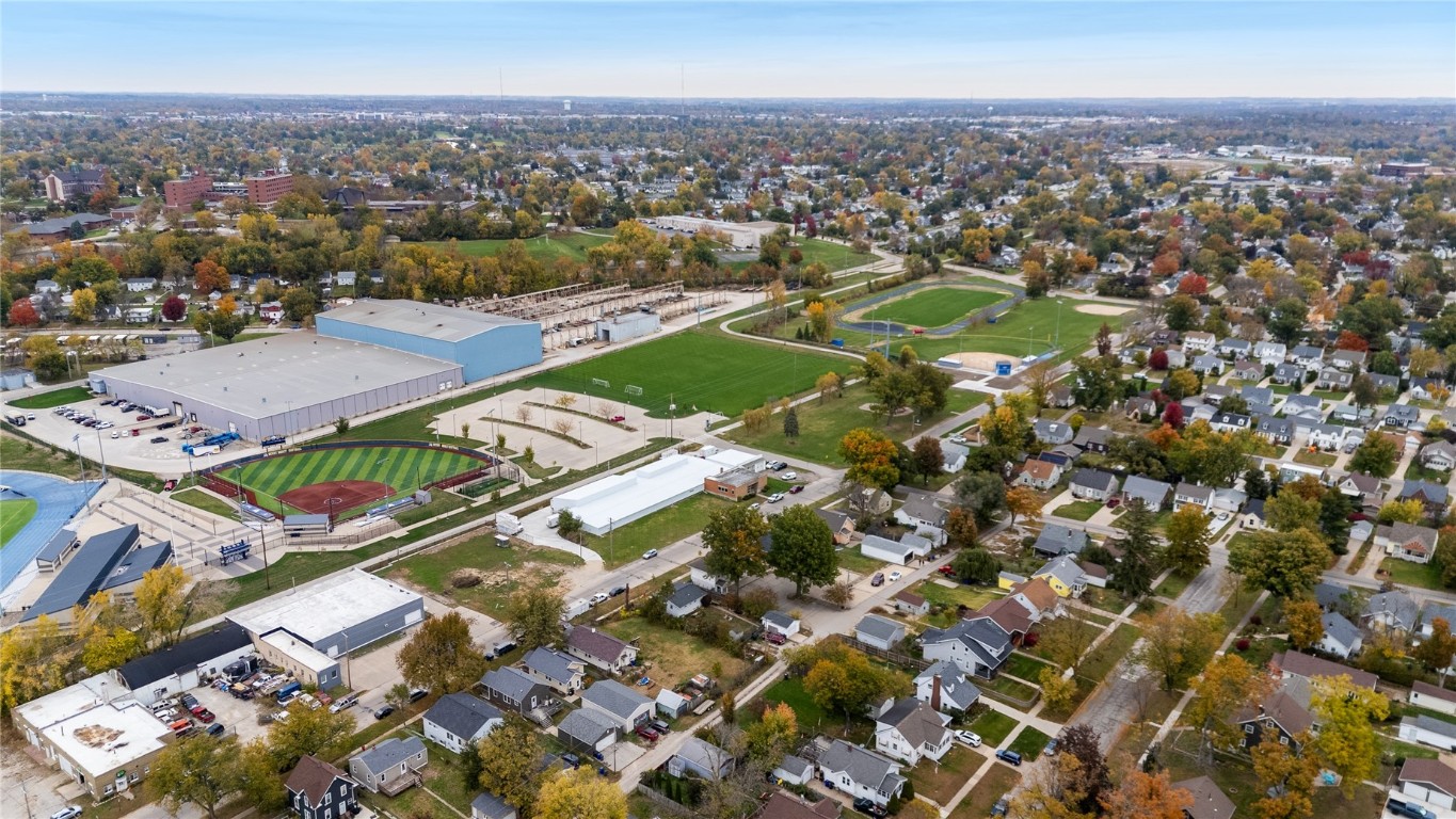 1847 E Avenue NE Cedar Rapids IA 52402