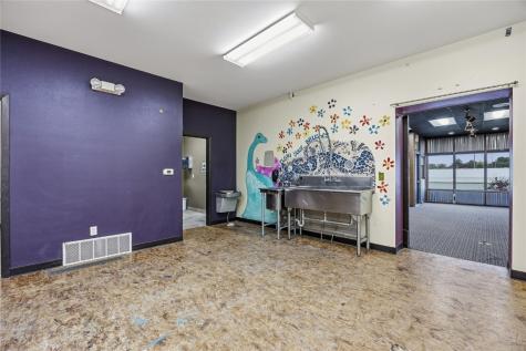 1847 E Avenue NE Cedar Rapids IA 52402